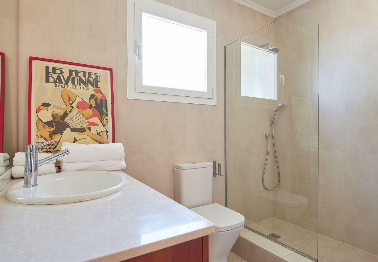 Villa in Zarautz - VILLA  ARESTI Villa in Zarautz - VILLA  ARESTI